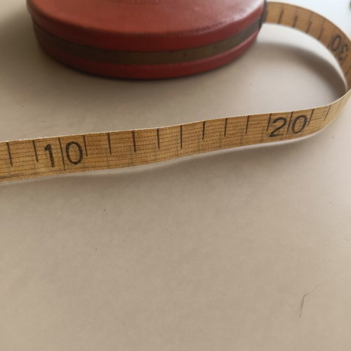 Vintage measuring tape 25 m used, leather case