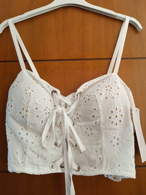 Summer top new white with guipure lace