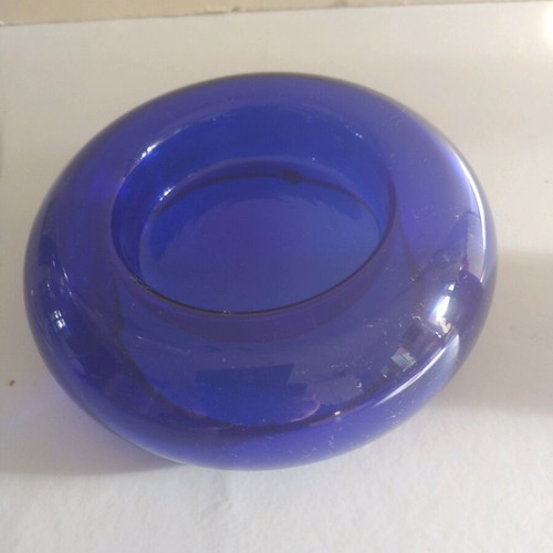 Glass blown candle holder with blue base and windproof, new