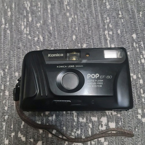 Konica camera pop EF-80 gift case and batteries
