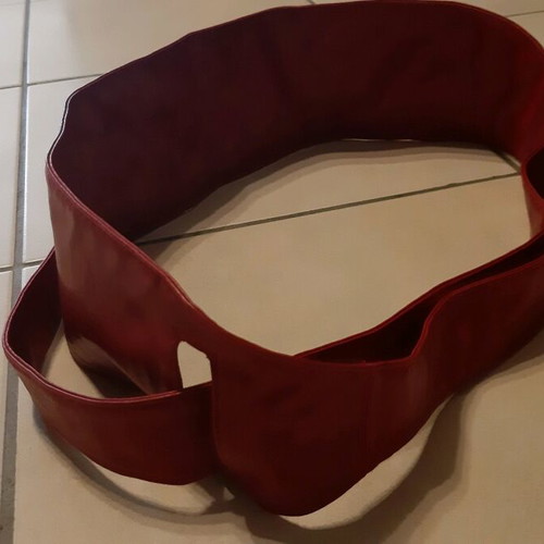 Red belt like new, adjustable