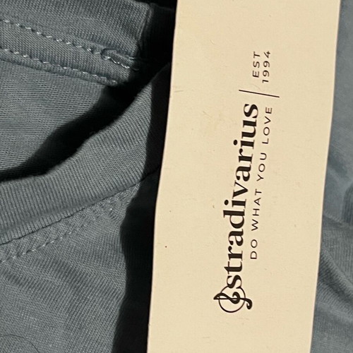 T-shirt Sisters Squad Stradivarius καινούργια, μπλε, Large και Medium