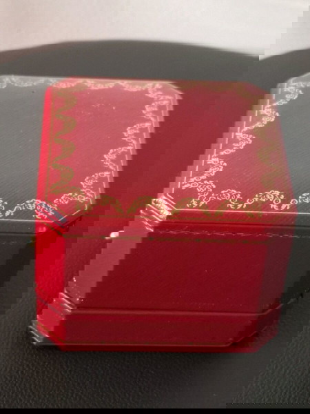 Кутия за пръстен Cartier
