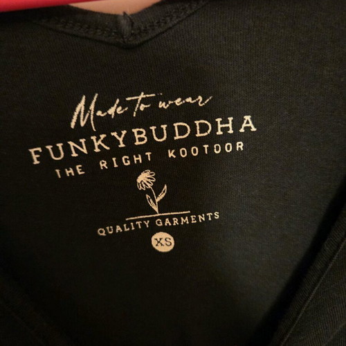 Funky Buddha black t-shirt used, extra small