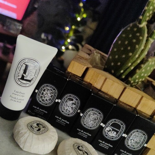 Diptyque Mega Perfume Set new, includes 5 Eau de Parfum, body cream, soaps
