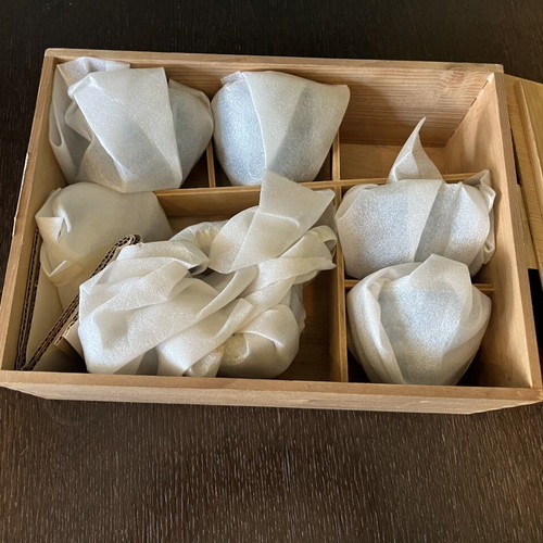 Sometsuke Style Japanese Tea Set with 4 Cups in Wooden Box, New