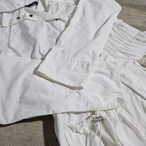 Paranoia white elegant and practical spring-summer parka like new