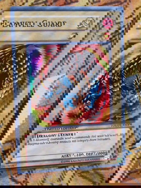 Flamvell Guard (Super Rare, Yugioh)