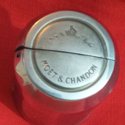 Moët & Chandon champagne cork used, The Millennium Cork rare souvenir