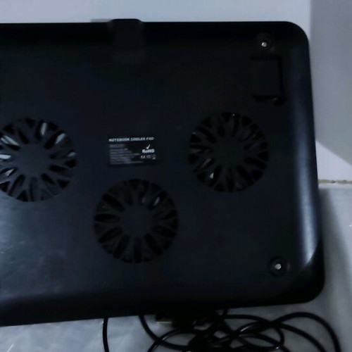 Laptop cooler like new with 3 fans