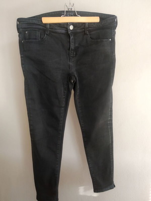 Zara black low waist slim fit jeans used, cotton, size L 40 12
