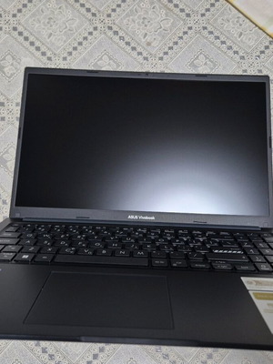 Asus Vivobook 15 X1504VA-BQ1099W Νέο, Intel i7 1355U, 1TB SSD, 16GB RAM