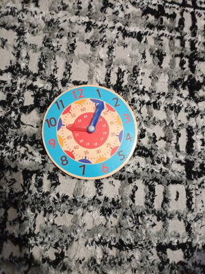 Learning clock used, minimally used
