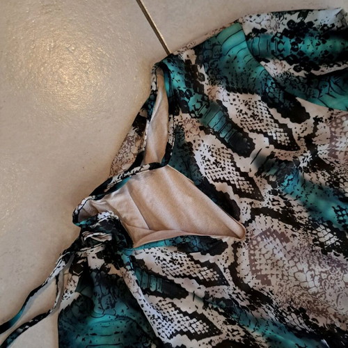 Long dress snake size s like new, beige and green
