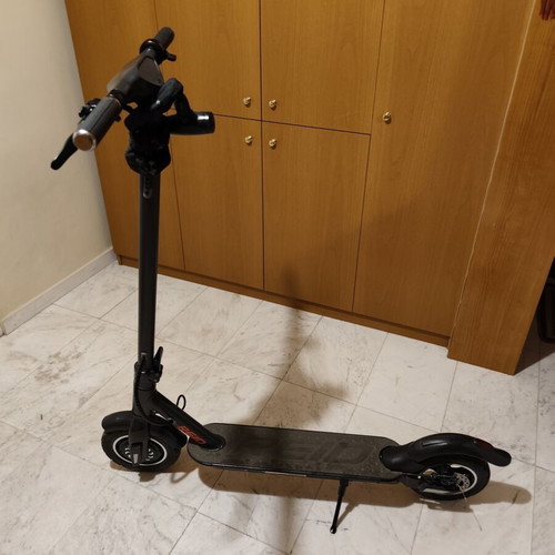 Electric scooter with chain gift