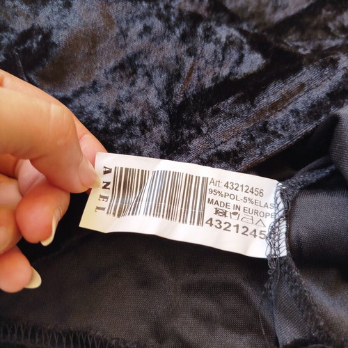 Velvet sleeveless crop top Anel like new, black