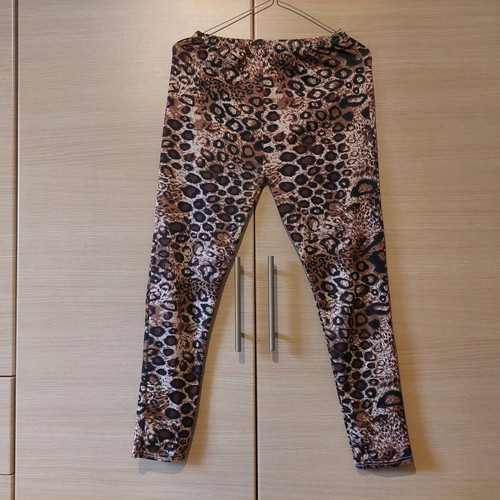 Leopard print elastic leggings like new, one size