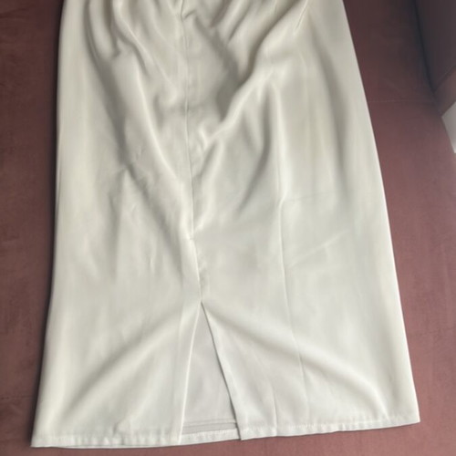 White skirt used, size small/medium slim fit