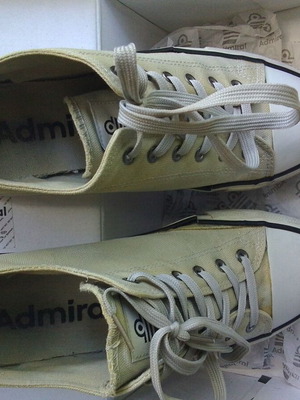 Two pairs of Admiral men's shoes used, size 43, green and yellow