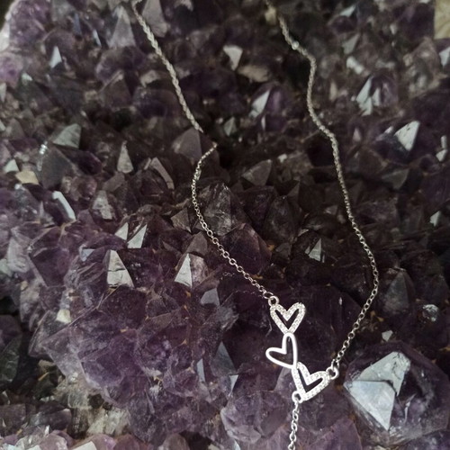 Silver necklace with hearts new, ideal gift