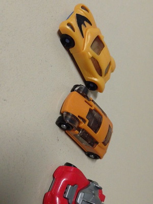 Pack of 3 small cars like new