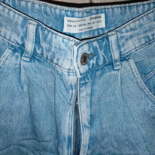High-waisted shorts used, size 40