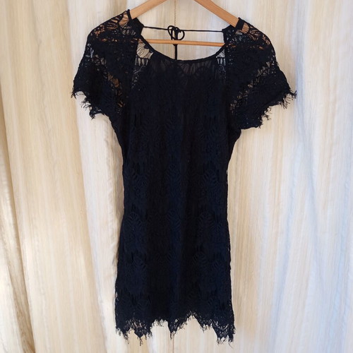 Black dress with lace like new, size S