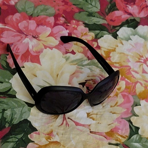 Black sunglasses