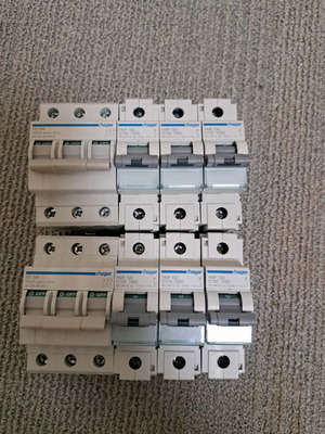 Hager automatic circuit breakers C 10kA 1x100A hmf190, 6 pcs and 3P 100A switch, 2 pcs, like new