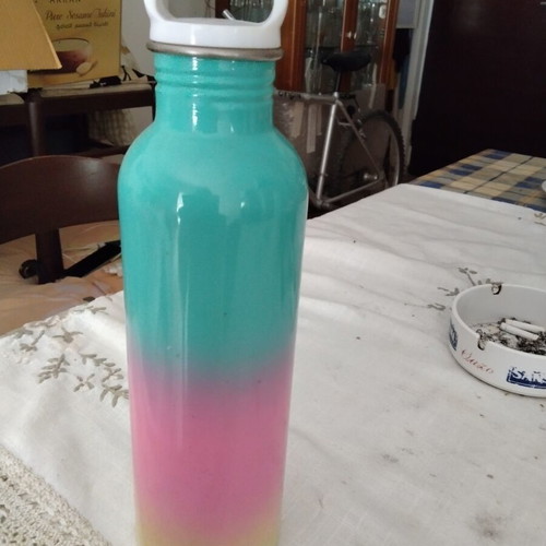 Shaker set with 5 pieces, jug and 5 thermoses