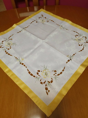 Satin table linen set with cutwork and floral embroidery, new, 5 pieces