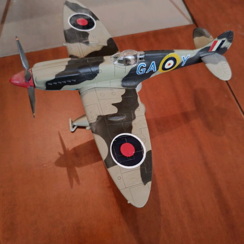 Super Marine Spitfire fighter plane like new