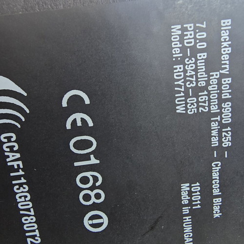 Blackberry Bold 9000 1256 used, collector's item with box and charger