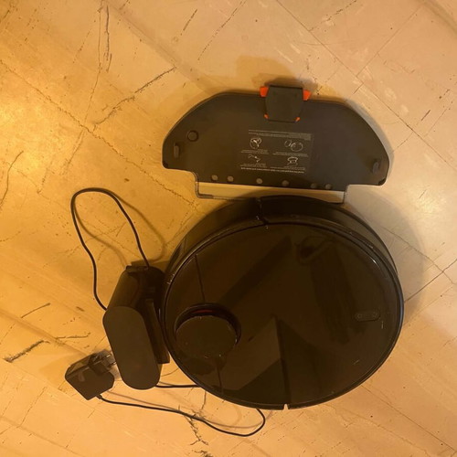 Xiaomi Mi Robot Vacuum and Mop