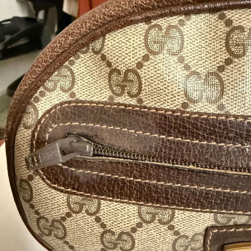 Gucci shoulder bag used, brown with minor discolorations