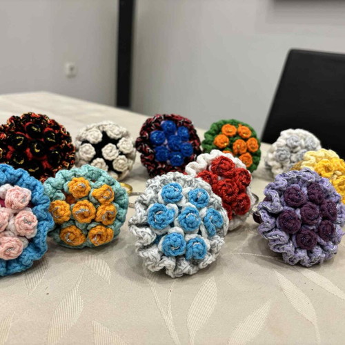 Crochet bouquet keychain handmade new