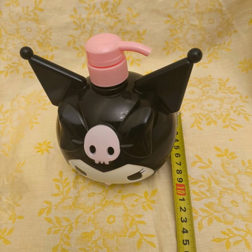 Kuromi Sanrio Hello Kitty Friends soap dispenser