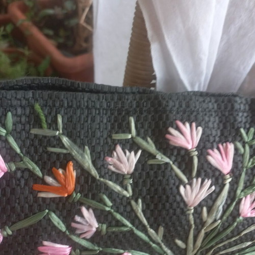 Black Straw Shoulder Bag Excess with Floral Embroidery new