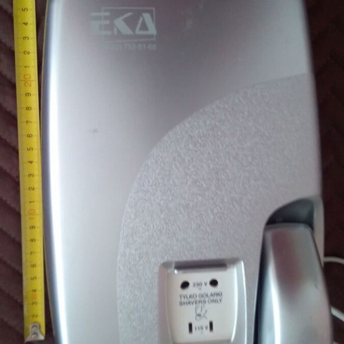 Body hair dryer for bathroom wall mount like new