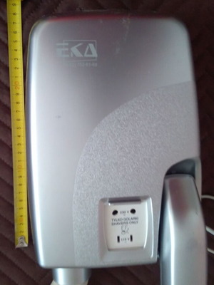Body hair dryer for bathroom wall mount like new