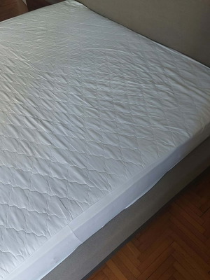 Κρεβάτι King Size σαν καινούργιο με σκελετό, στρώμα και ανατομικό πλαίσιο