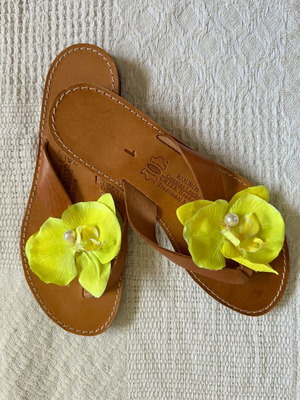 Leather sandals new with orchid decoration, size 41, Kouros