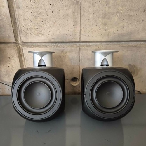 Bang & Olufsen Beolab 3 speakers used, pair, black