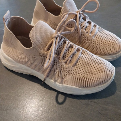Women's athletic shoes used size 37 pink