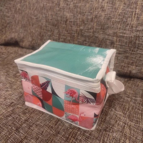 Insulated Lunch Bag new with flamingo pattern