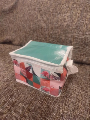 Insulated Lunch Bag new with flamingo pattern