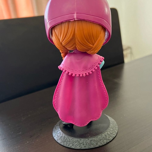 Anna figure used from Frozen in excellent condition