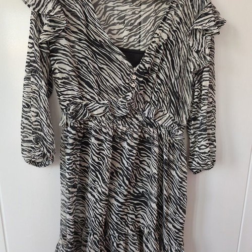 Stradivarius mini dress like new with animal print and ruffles