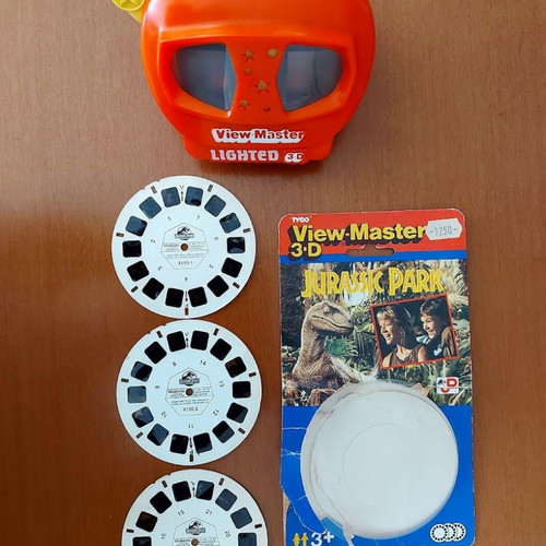 View-Master Lighted 3-D used with 3 Jurassic Park reels