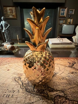 Decorative ceramic pineapple gold metallic finish like new